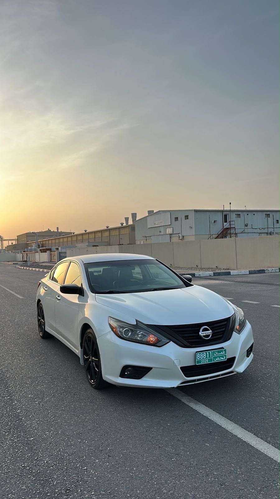 Car Image 2018 NISSAN ALTIMA SR