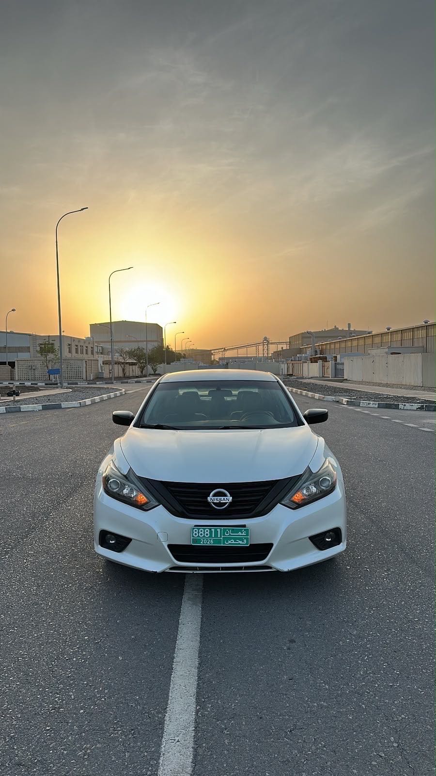 Car Image 2018 NISSAN ALTIMA SR