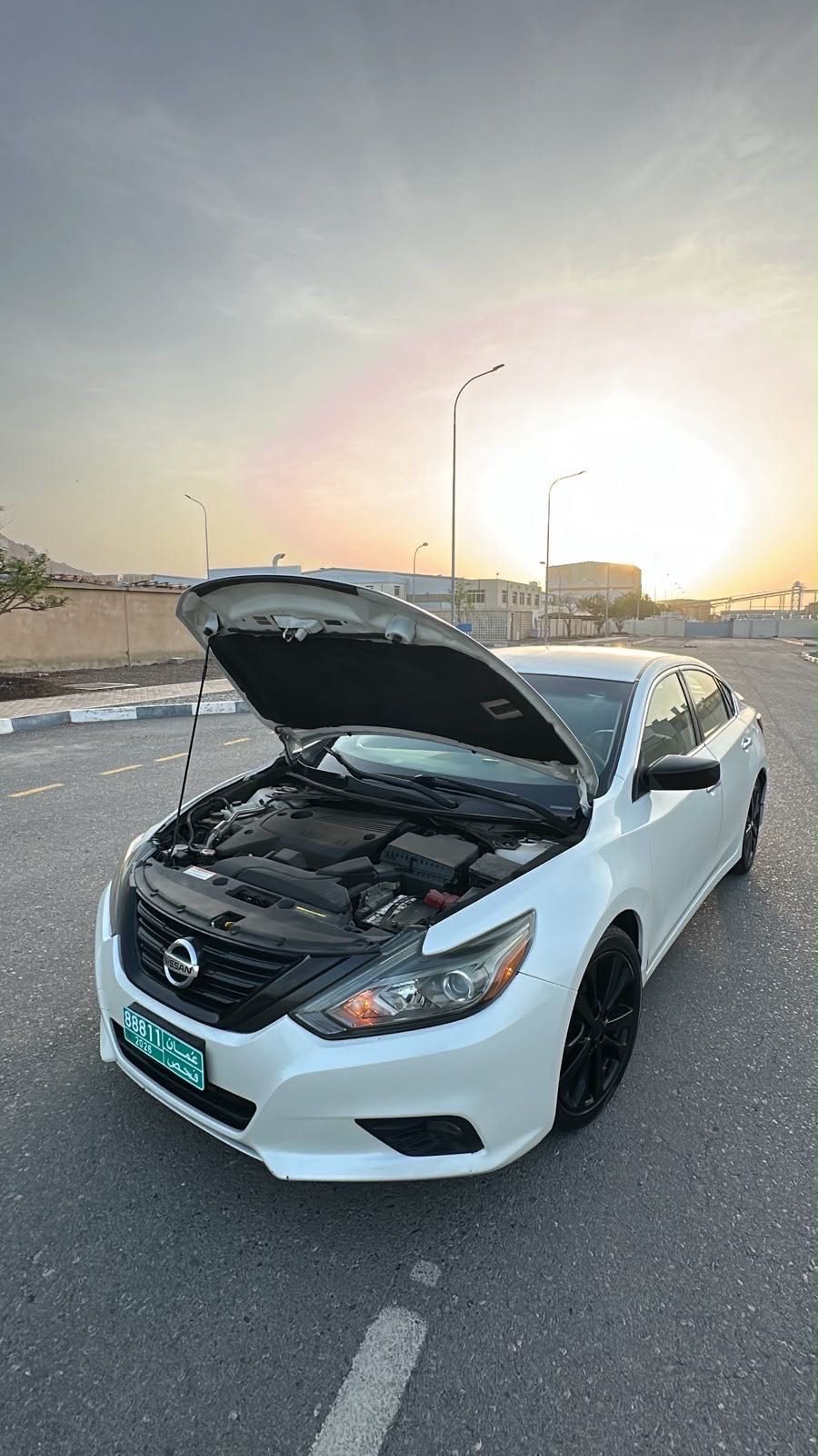 Car Image 2018 NISSAN ALTIMA SR