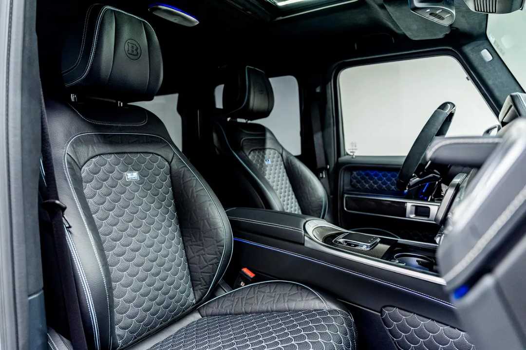 Car Image 2025 MERCEDES G CLASS 700