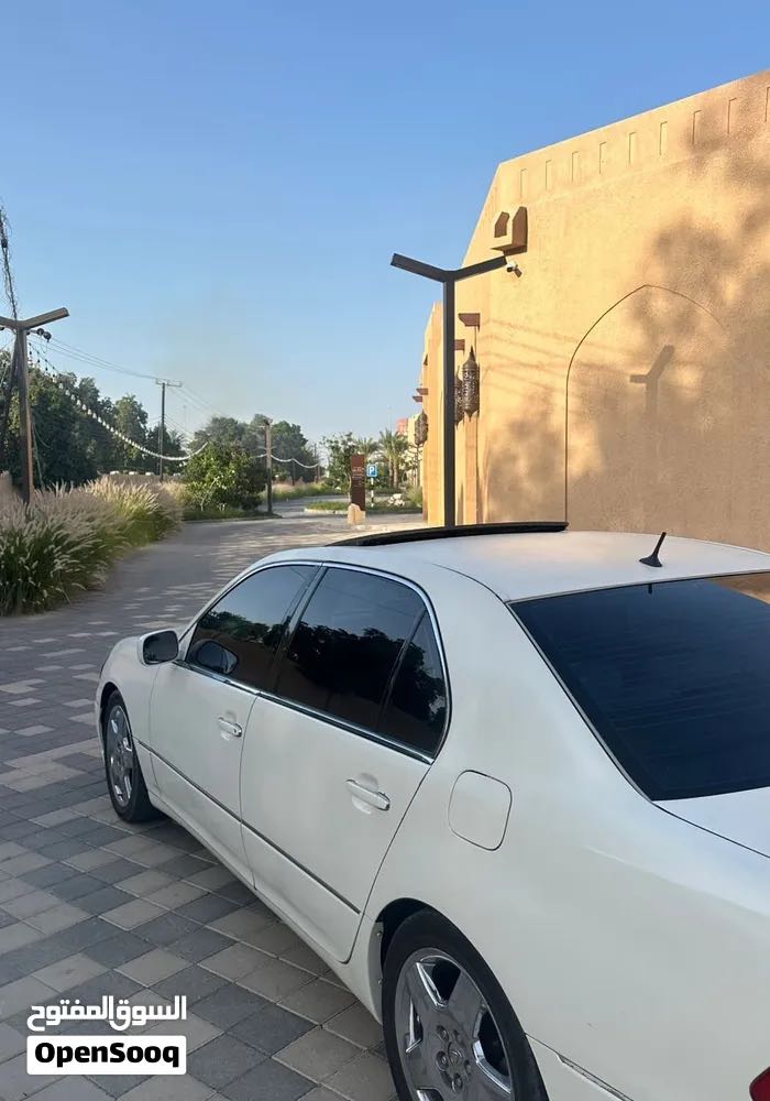 Car Image 2002 LEXUS LS 430