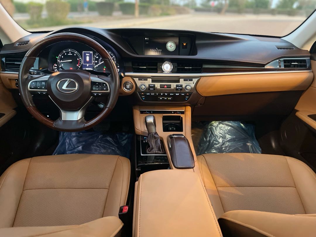 Car Image 2018 LEXUS ES 350
