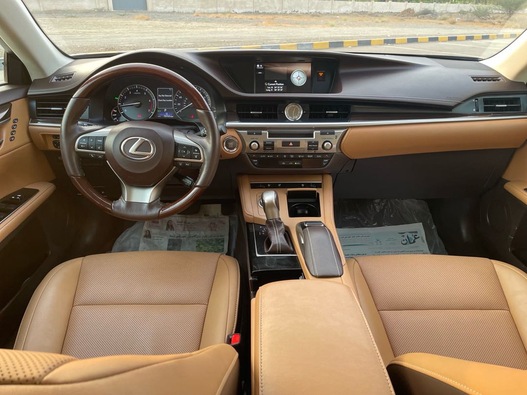 Car Image 2018 LEXUS ES 350