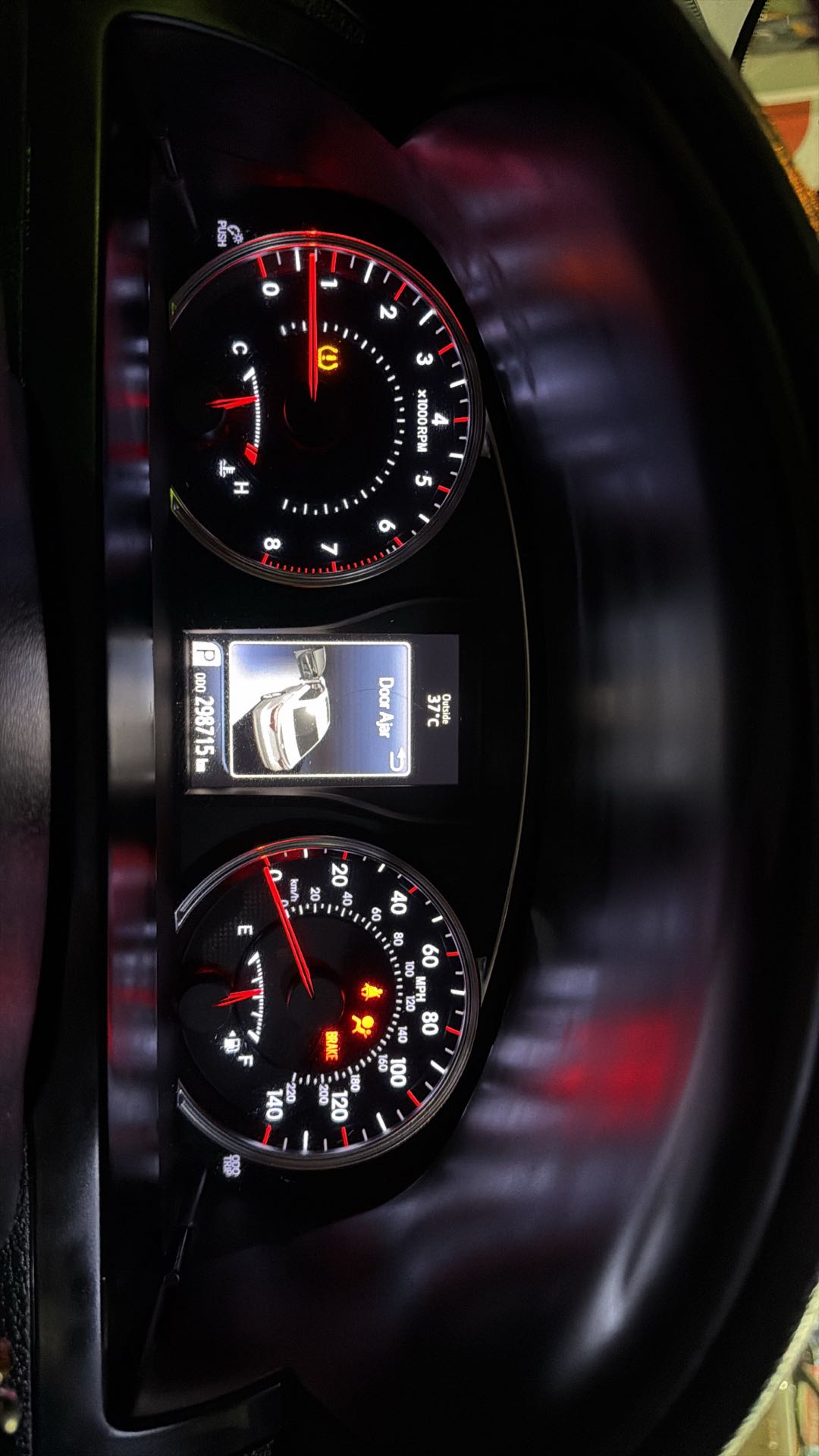 Car Image 2016 TOYOTA CAMRY XSE