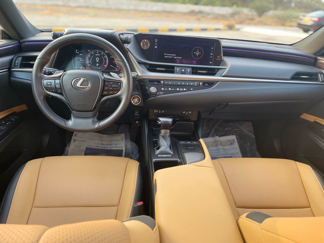 Car Image 2021 LEXUS ES 350