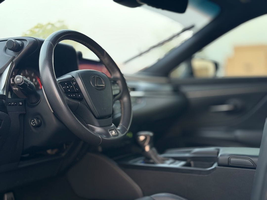Car Image 2020 LEXUS ES F-sport