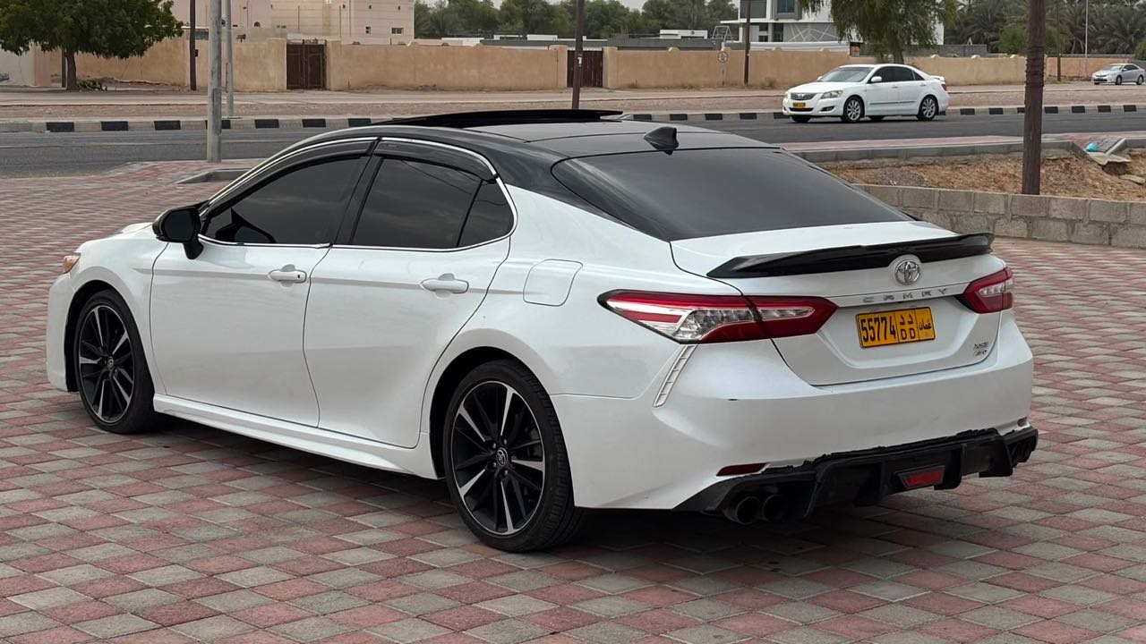Car Image 2020 TOYOTA CAMRY XSE