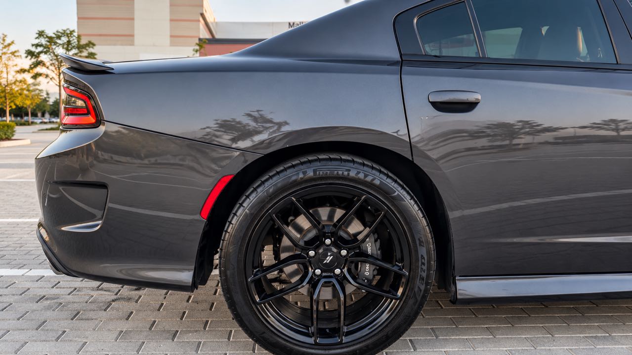 Car Image 2019 DODGE CHARGER R/T