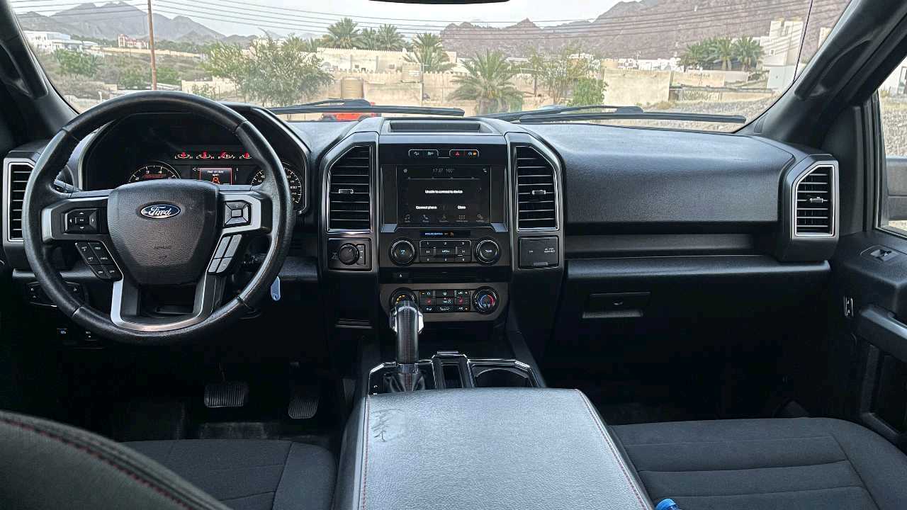 Car Image 2018 FORD F-150 XLT