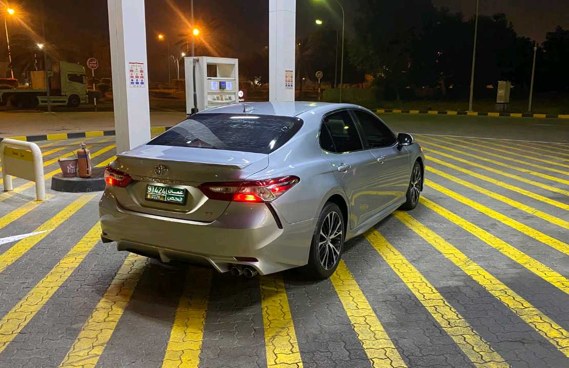 Car Image 2020 TOYOTA CAMRY SE