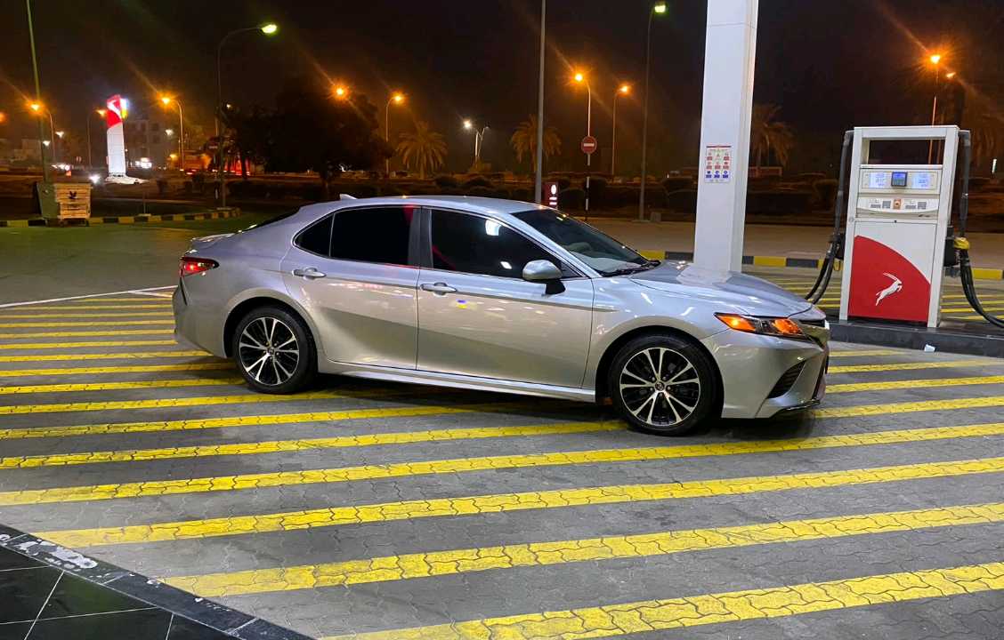 Car Image 2020 TOYOTA CAMRY SE