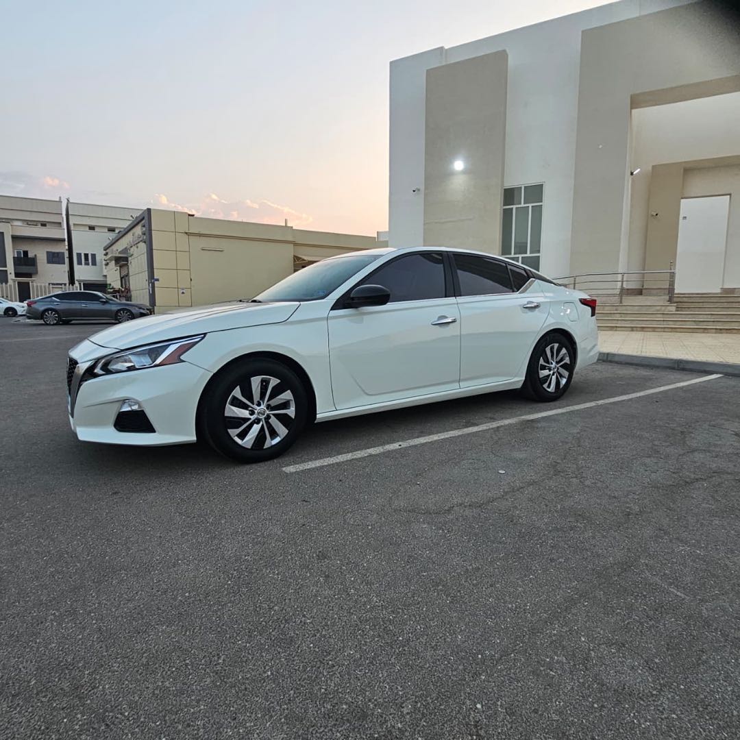 Car Image 2020 NISSAN ALTIMA S
