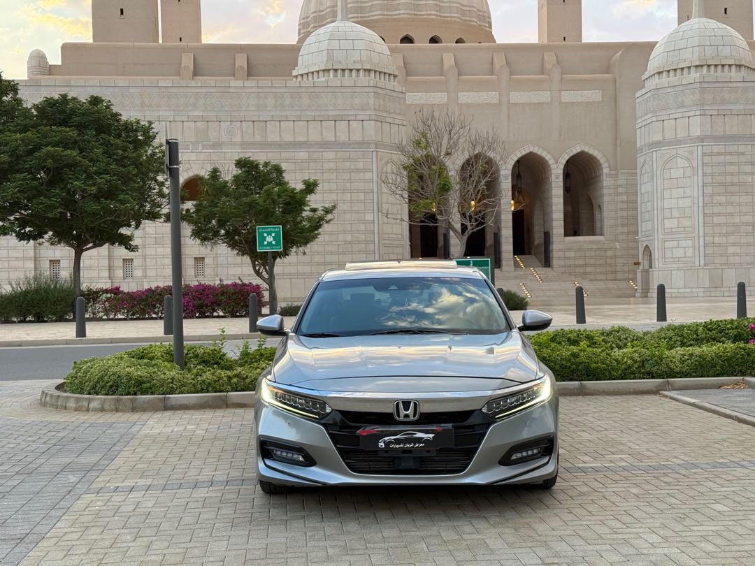 HONDA ACCORD TOURING 2018