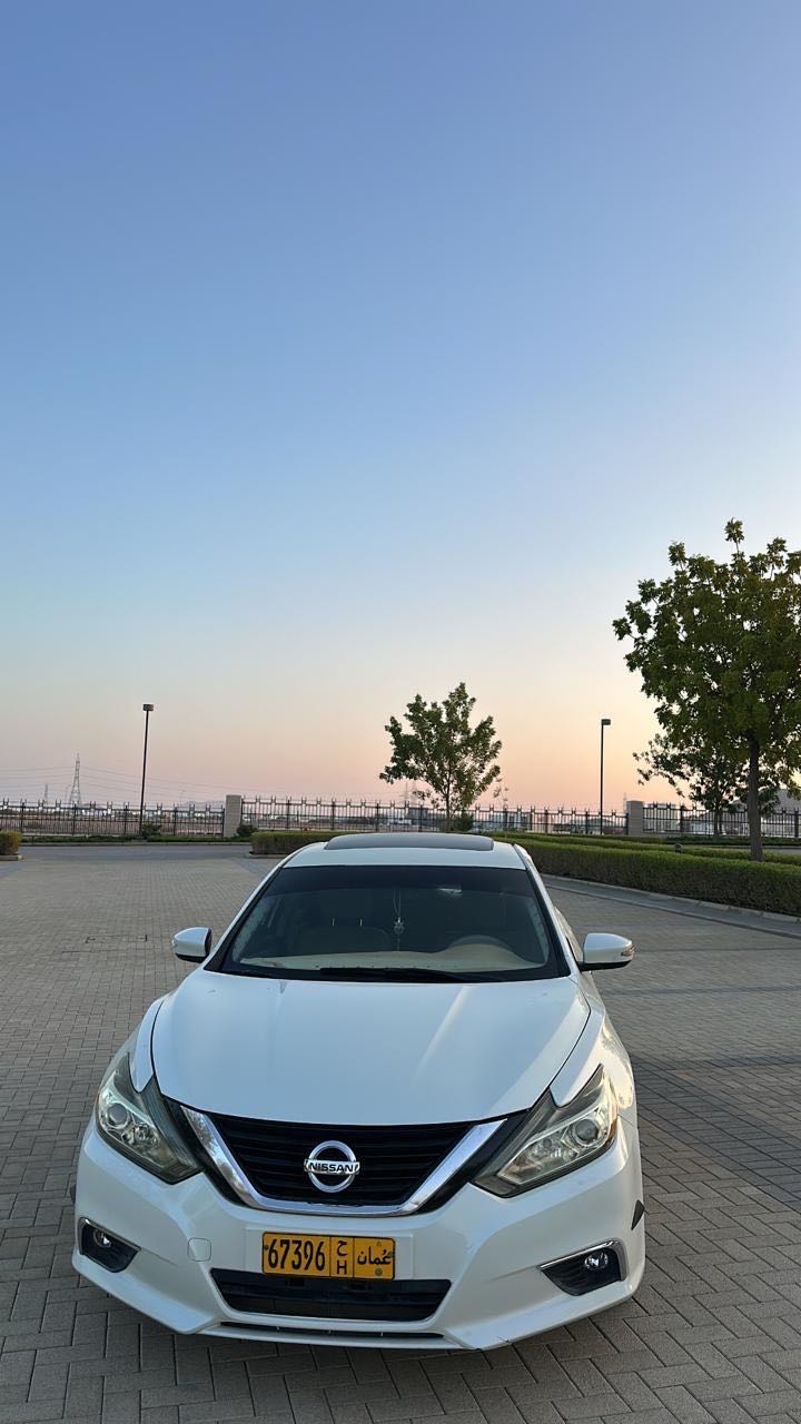 Car Image 2016 NISSAN ALTIMA SL