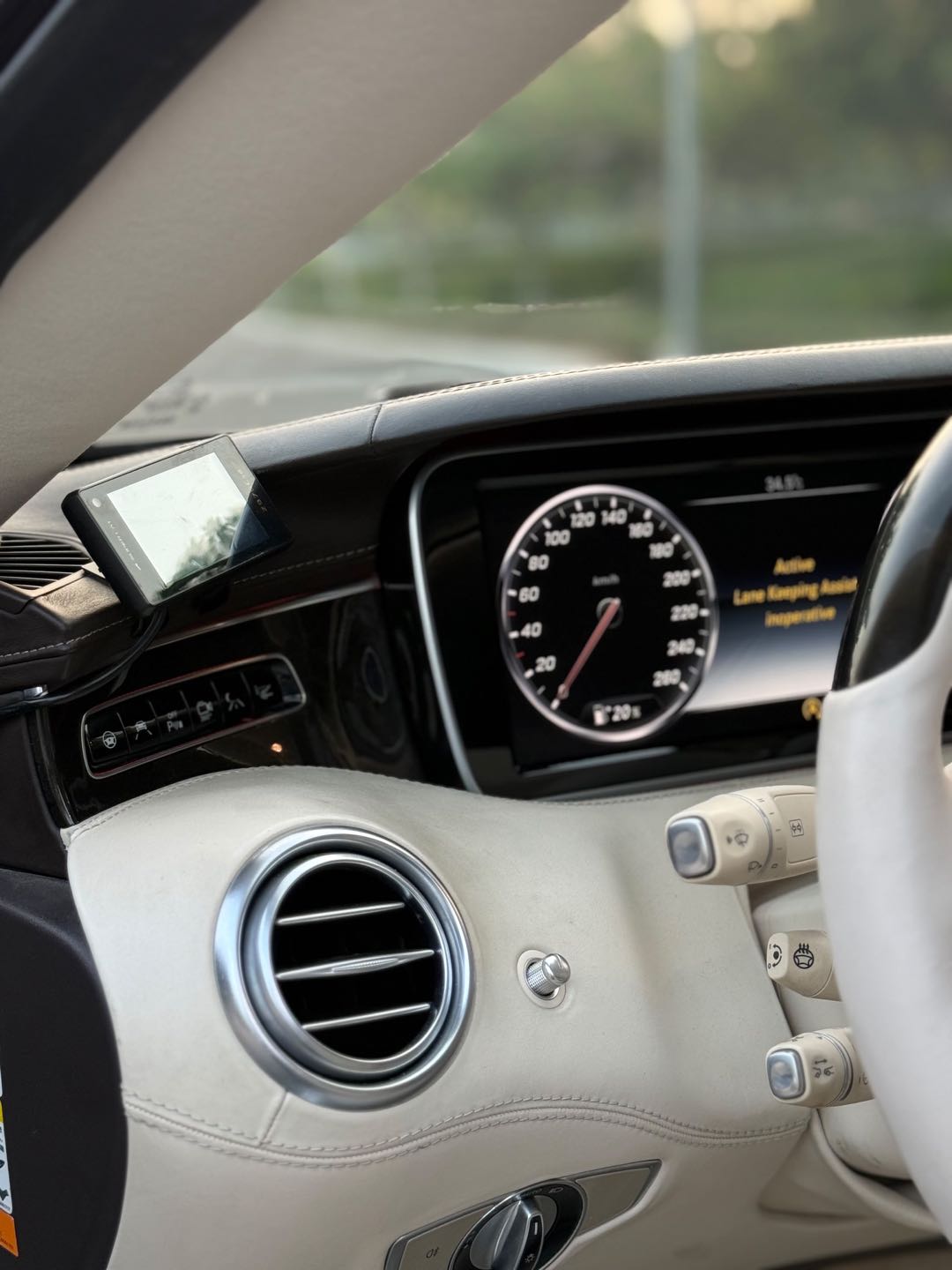 Car Image 2016 MERCEDES S Class 550