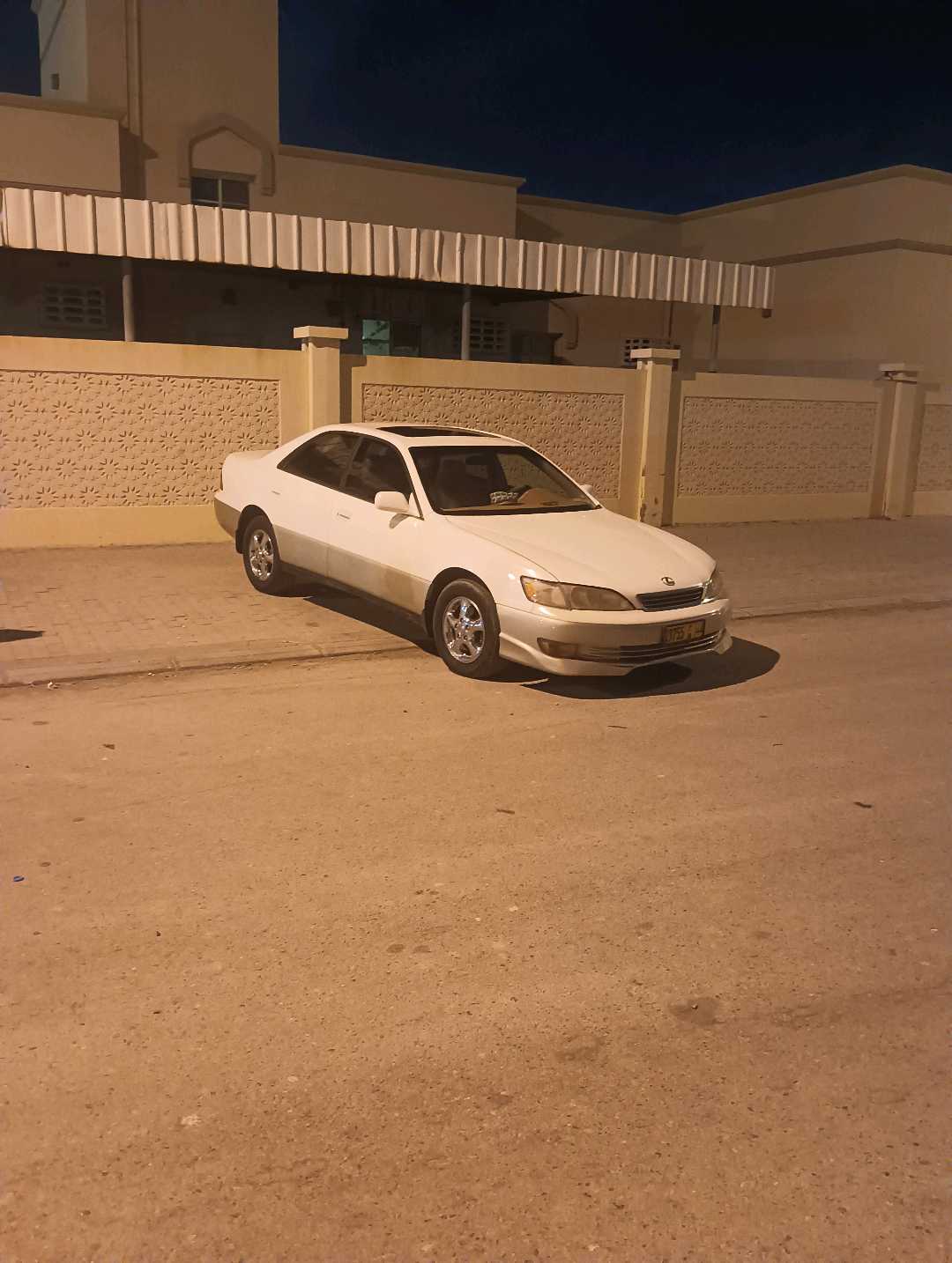 Car Image 1997 LEXUS ES 300