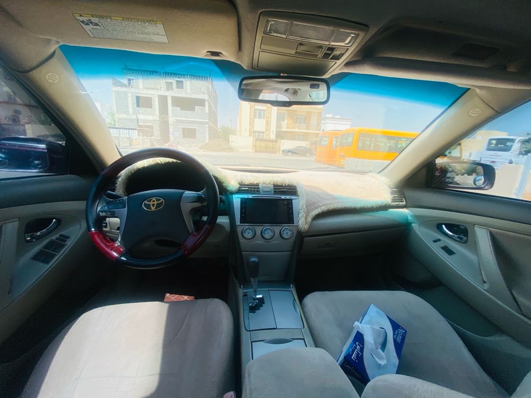 Car Image 2012 TOYOTA CAMRY XLE