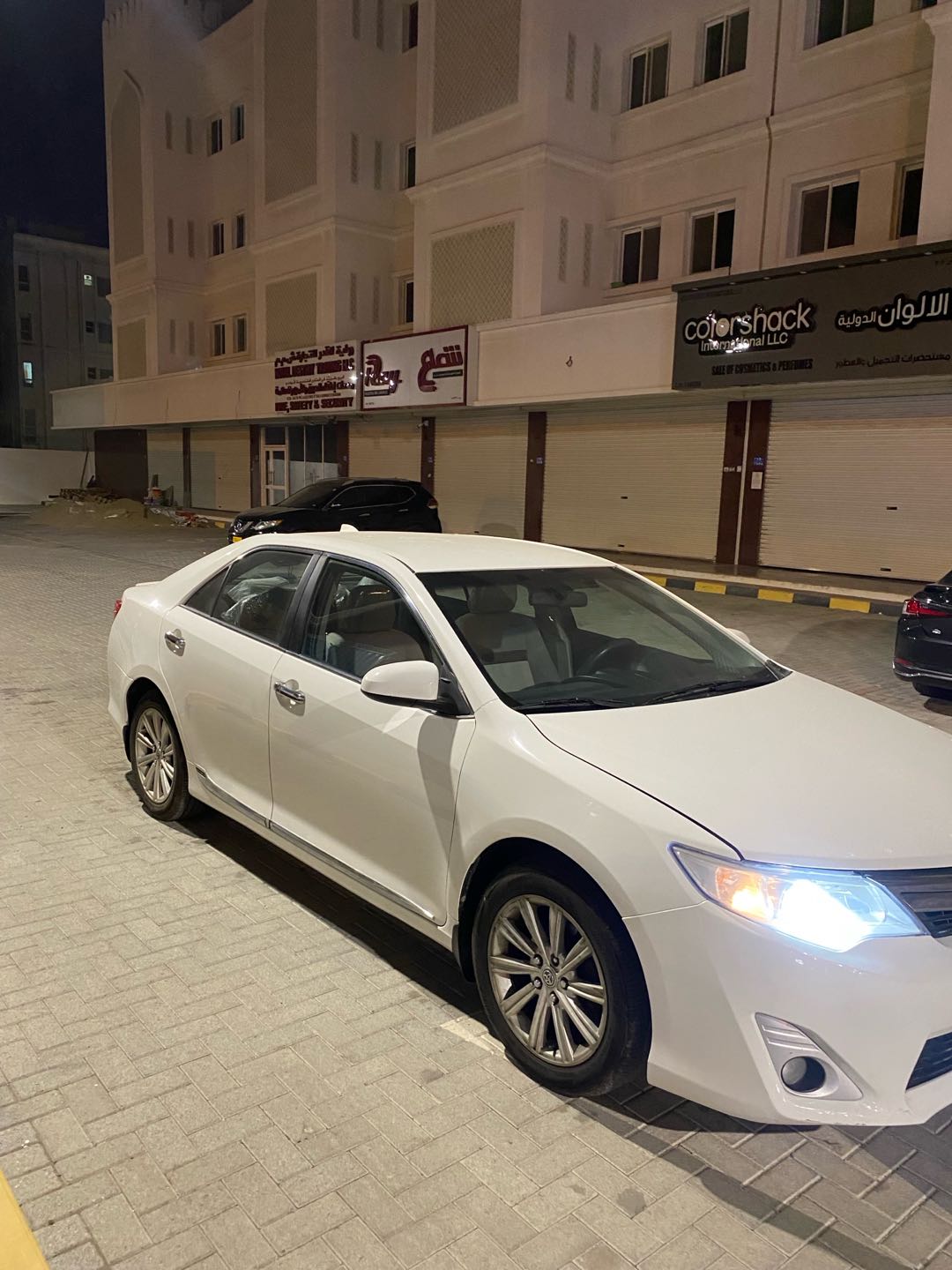 Car Image 2014 TOYOTA CAMRY GL