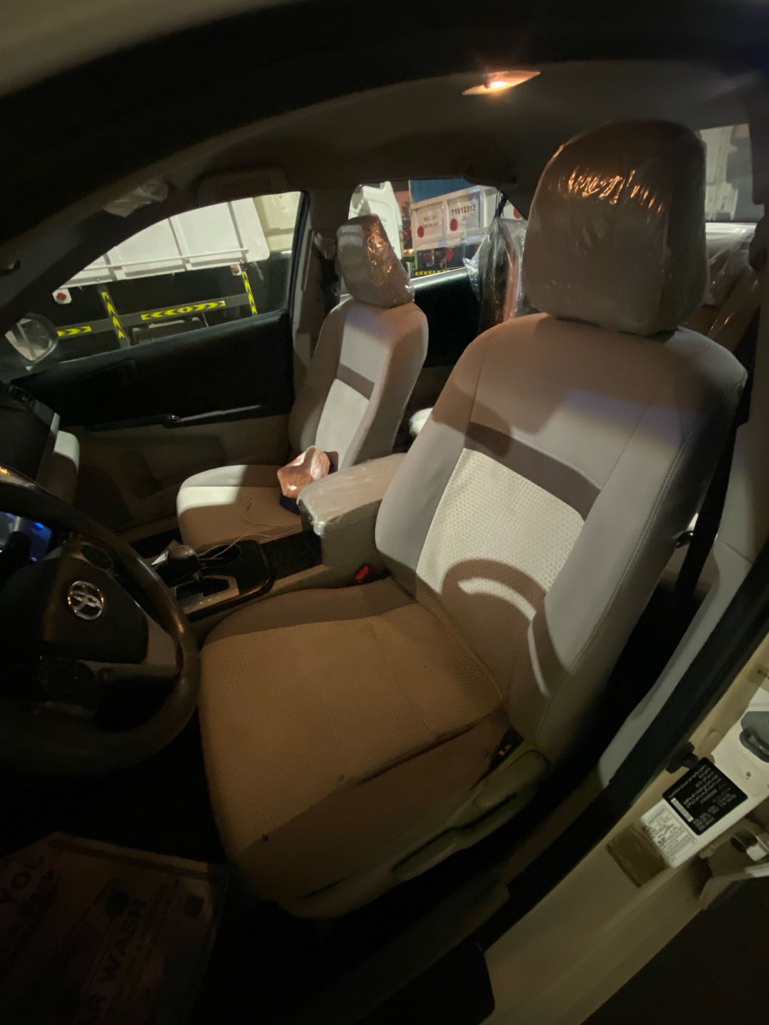Car Image 2014 TOYOTA CAMRY GL