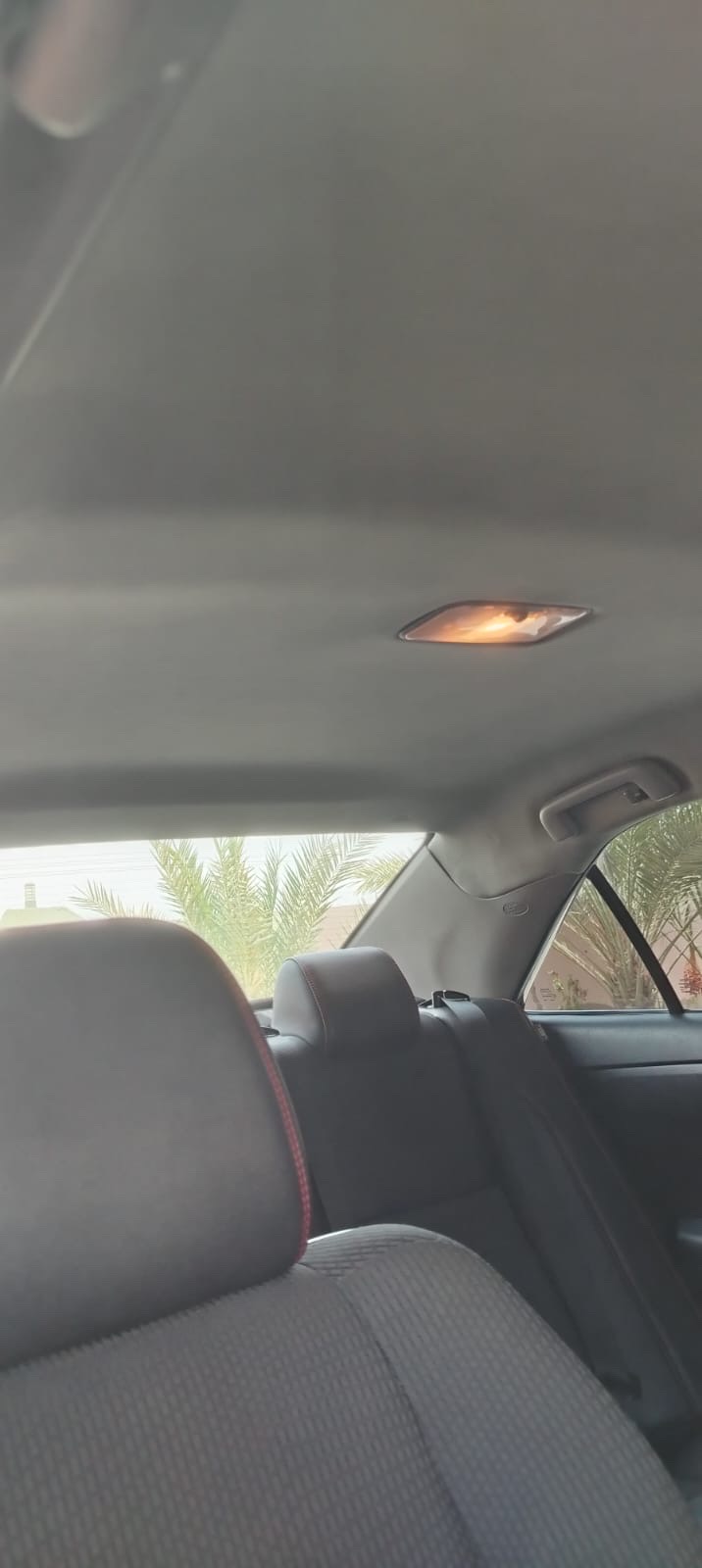 Car Image 2017 TOYOTA CAMRY LE