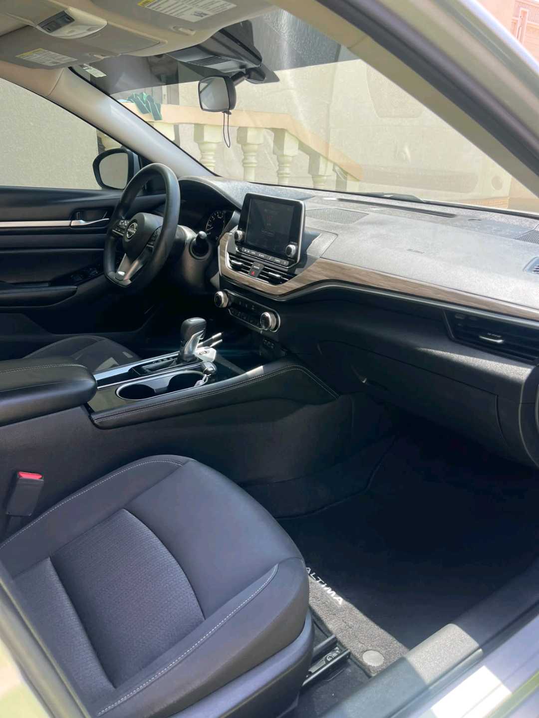 Car Image 2023 NISSAN ALTIMA SV