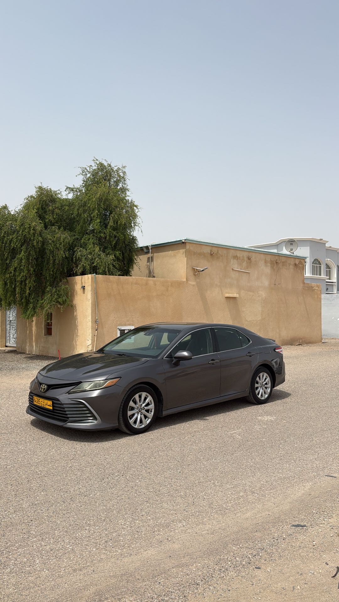 Car Image 2018 TOYOTA CAMRY LE