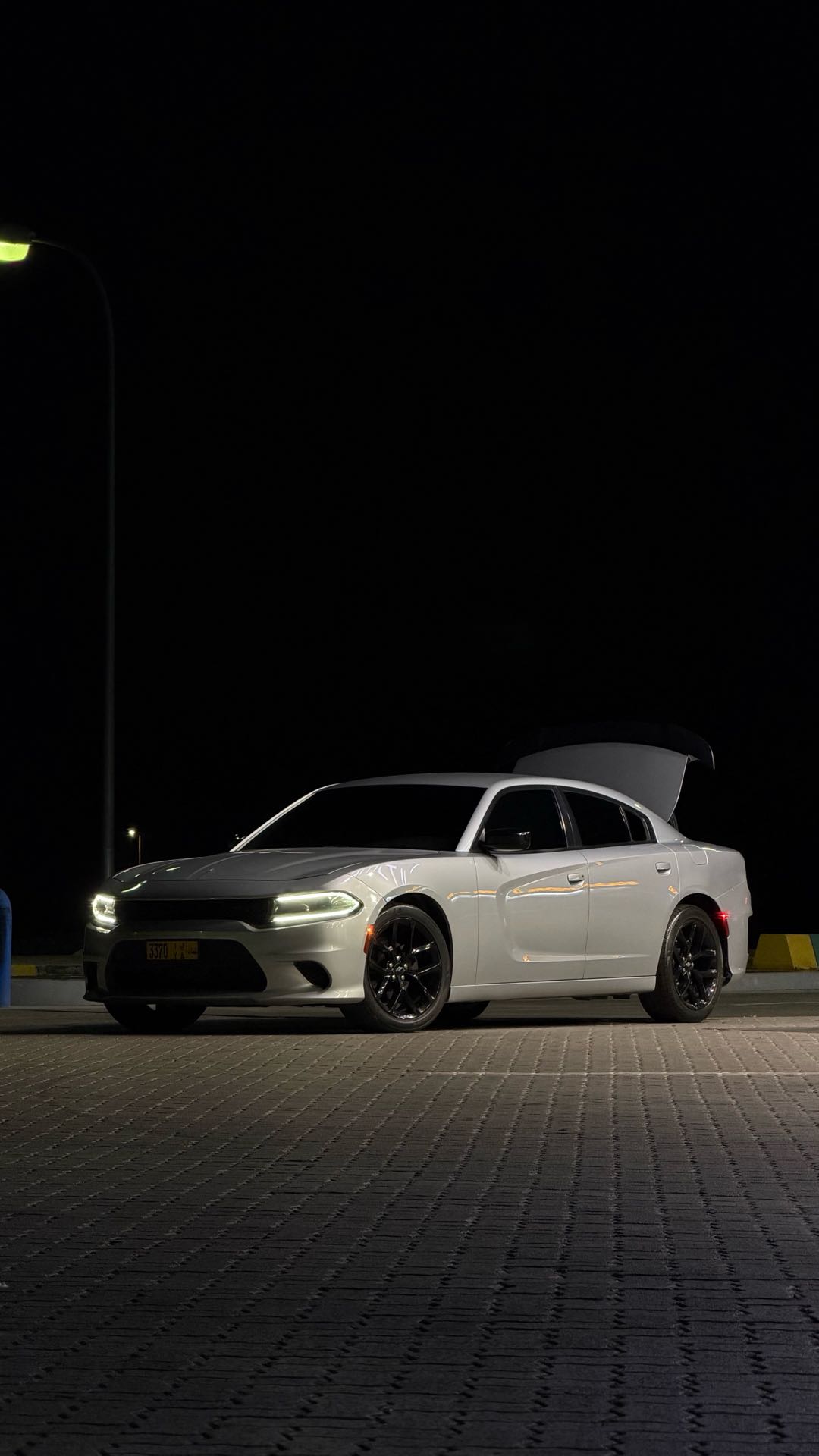Car Image 2020 DODGE CHARGER SXT