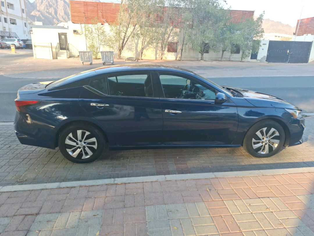 Car Image 2022 NISSAN ALTIMA S