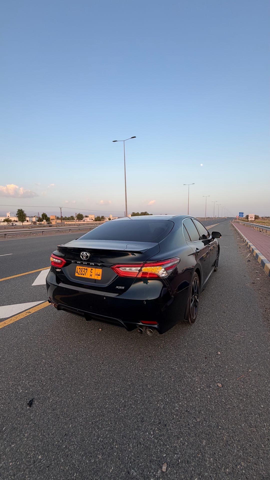 Car Image 2018 TOYOTA CAMRY XSE