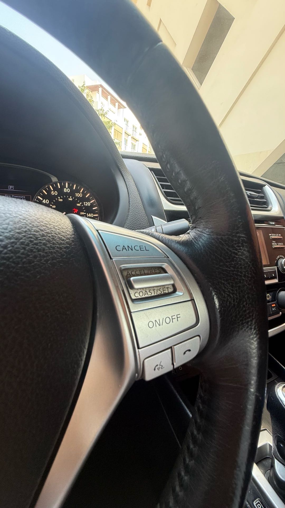 Car Image 2018 NISSAN ALTIMA SV