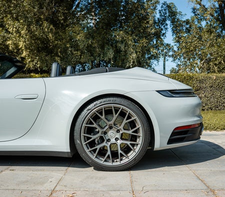 PORSCHE 911 2024