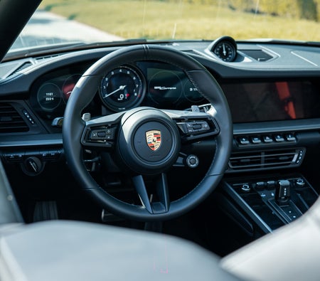 PORSCHE 911 2024