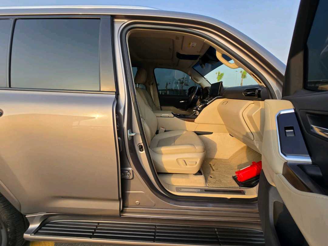 Car Image 2022 TOYOTA LAND CRUISER GX.R