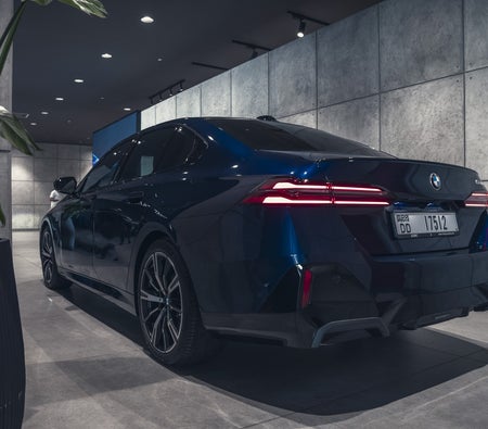 بي أم دبليو 5 SERIES 2025