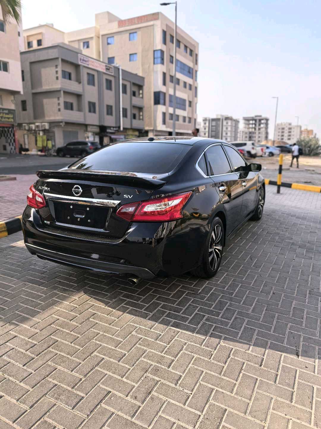 Car Image 2018 NISSAN ALTIMA SV