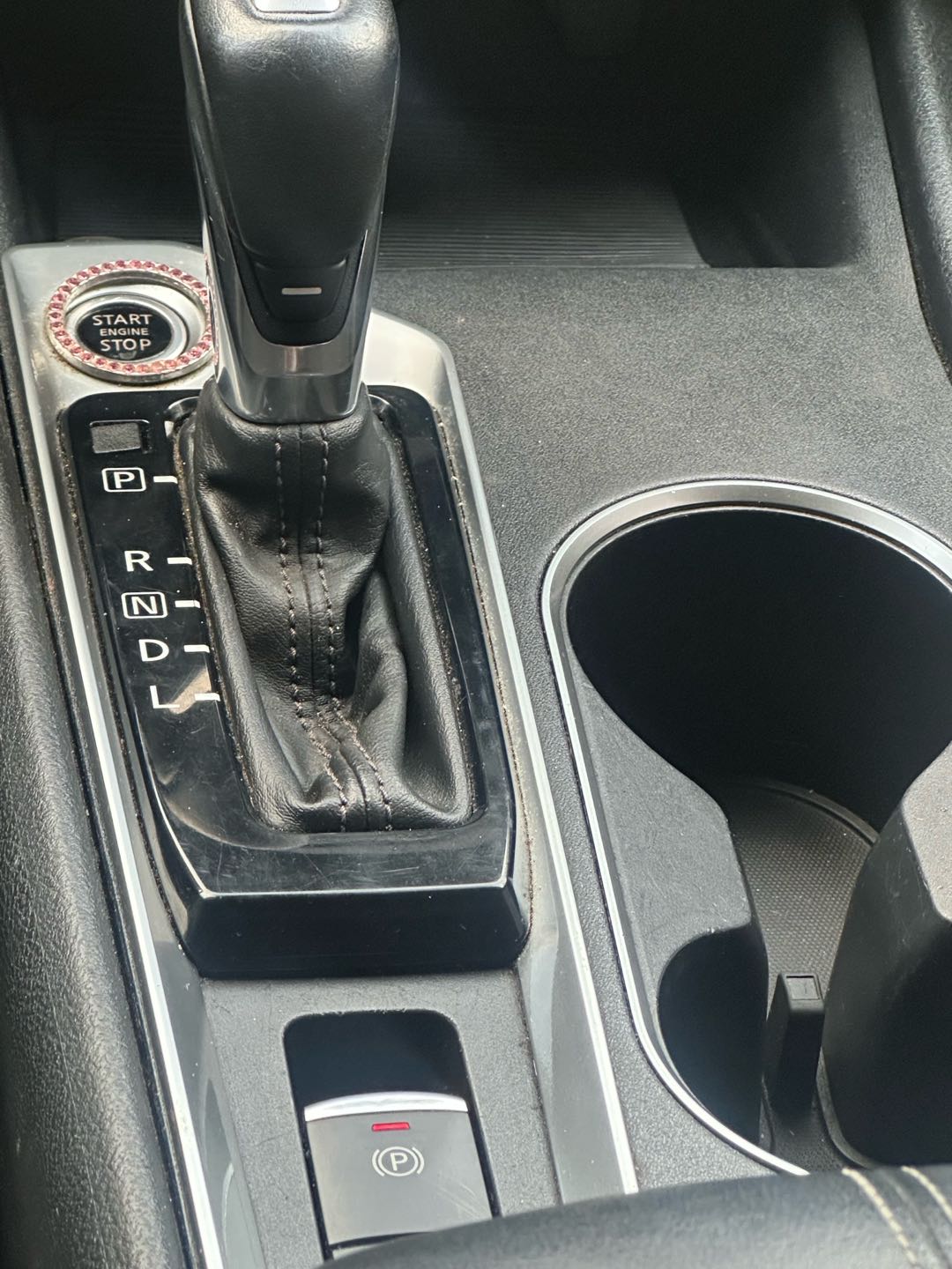 Car Image 2019 NISSAN ALTIMA SV