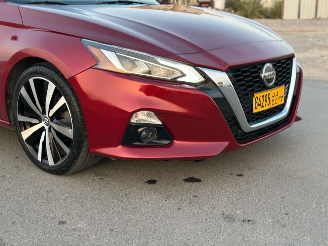 Car Image 2020 NISSAN ALTIMA Platinum 