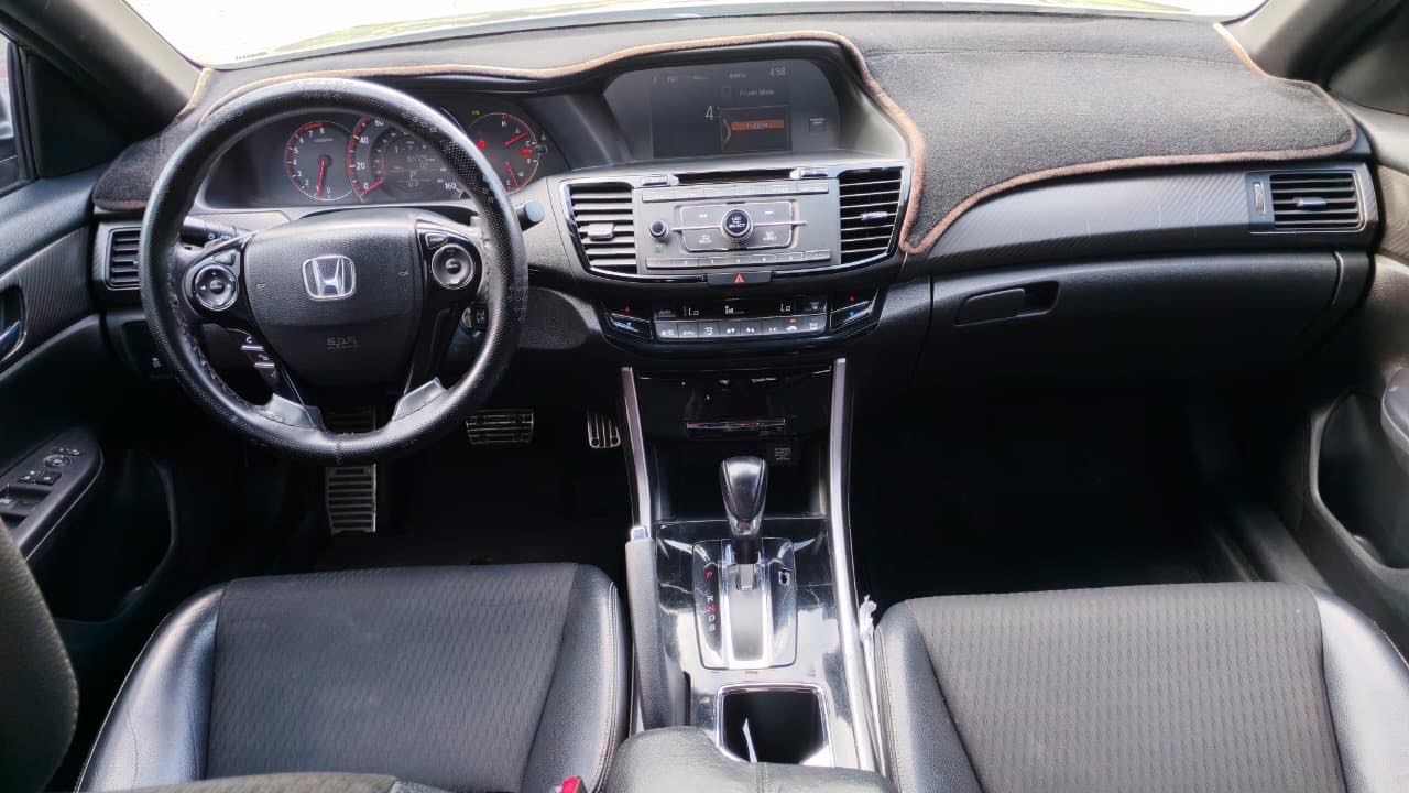 Car Image 2017 HONDA ACCORD EX