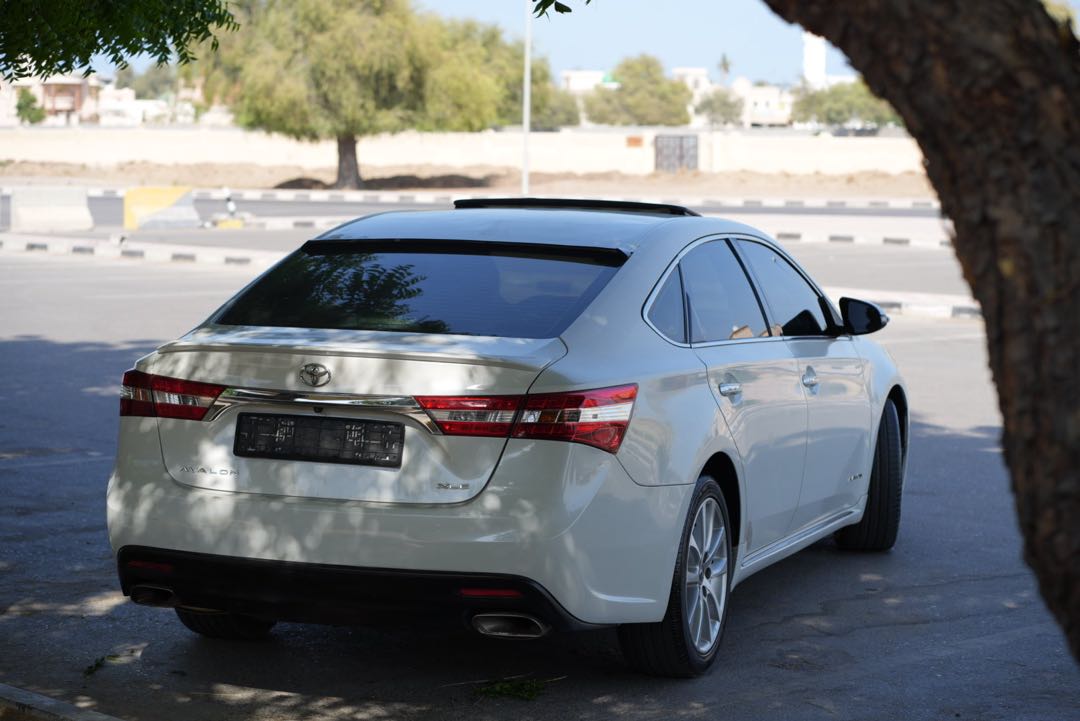 Car Image 2013 TOYOTA AVALON XLE