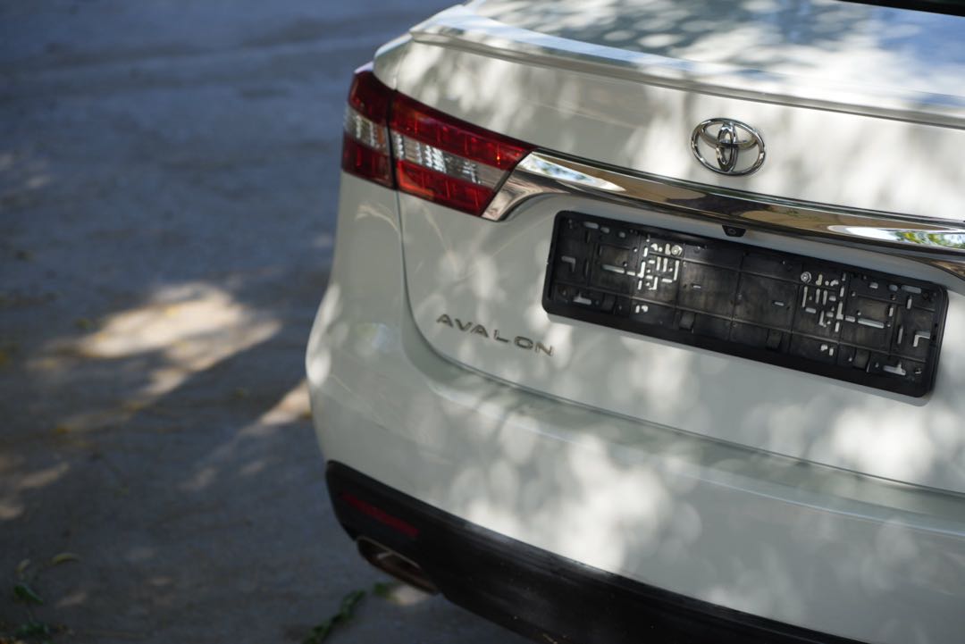 Car Image 2013 TOYOTA AVALON XLE