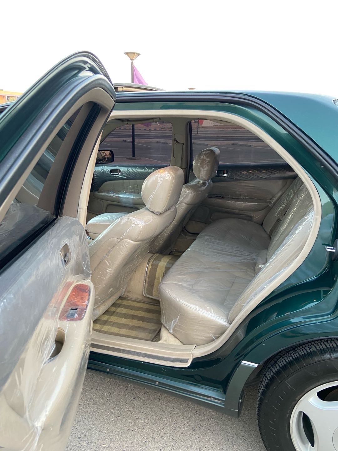Car Image 1999 LEXUS LS 400