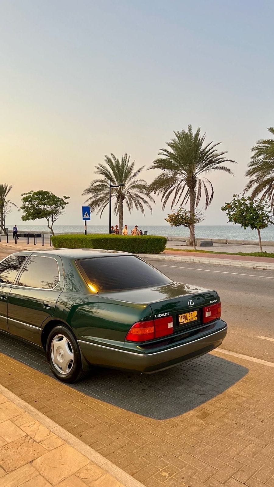 Car Image 1999 LEXUS LS 400