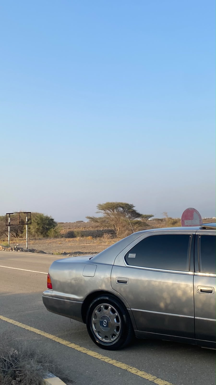 Car Image 1996 LEXUS LS 400