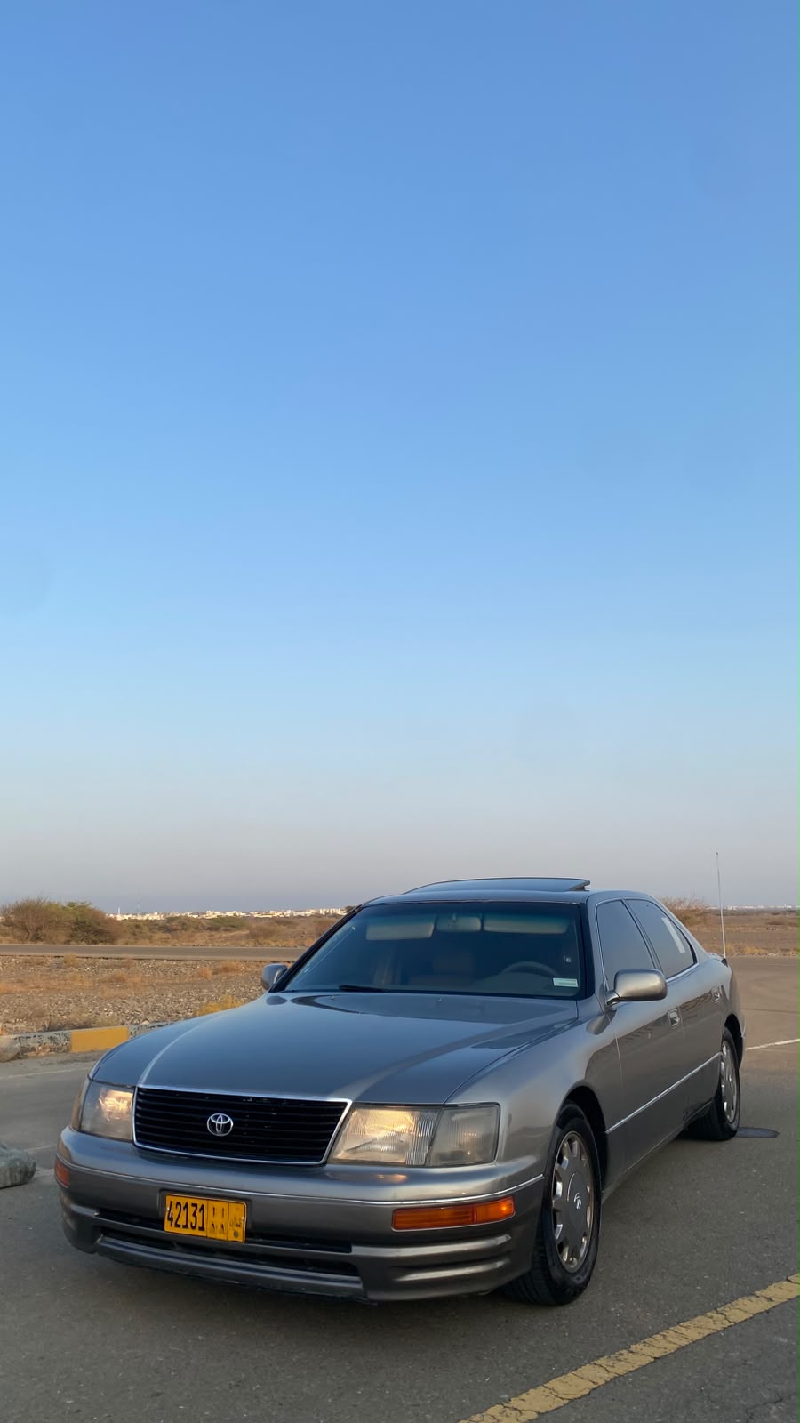 Car Image 1996 LEXUS LS 400