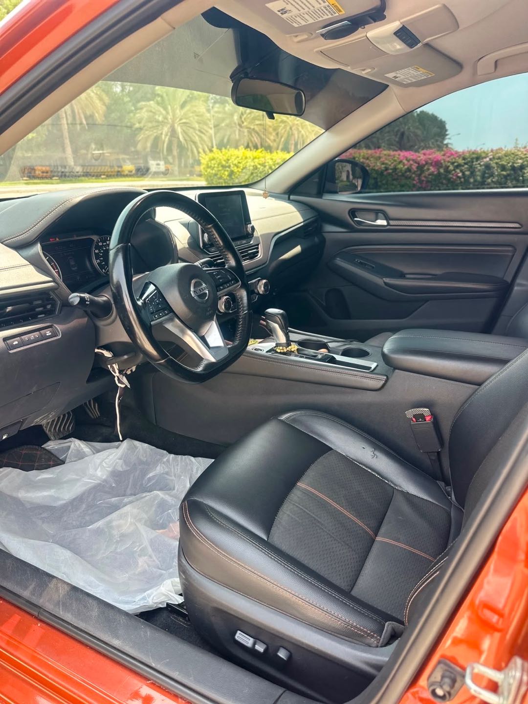 Car Image 2019 NISSAN ALTIMA SR