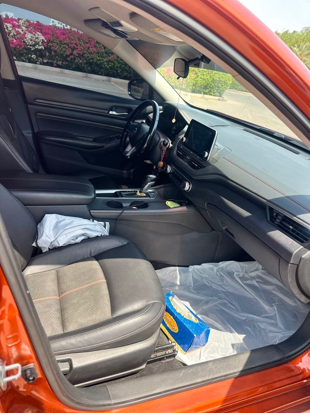 Car Image 2019 NISSAN ALTIMA SR