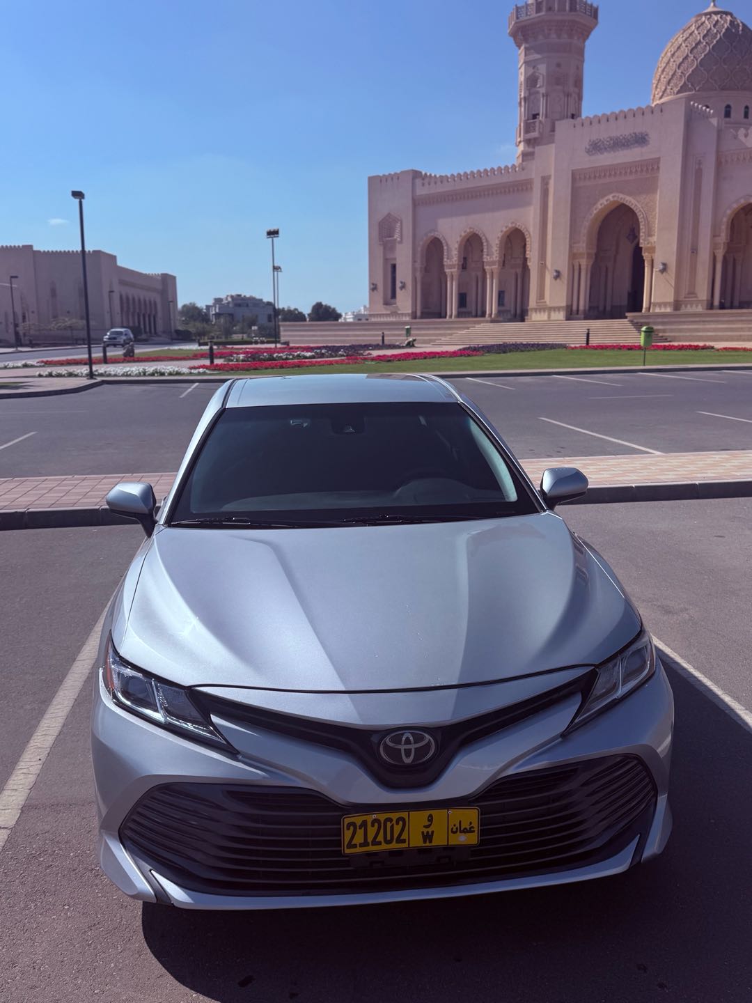 Car Image 2018 TOYOTA CAMRY LE