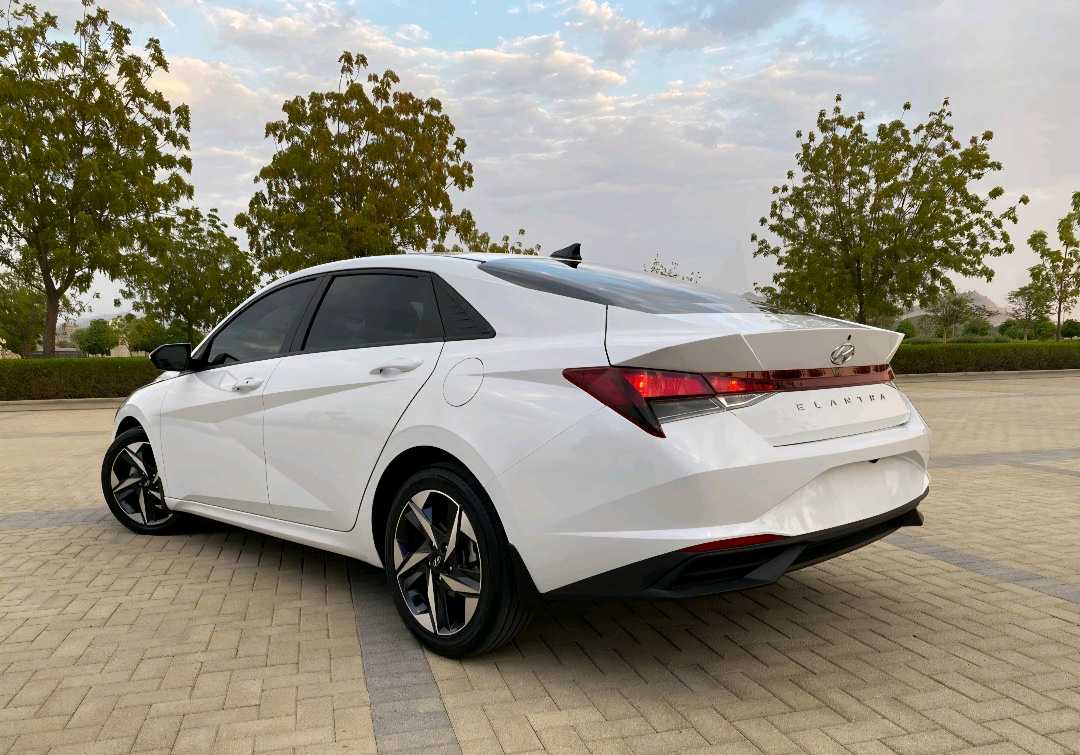 HYUNDAI ELANTRA 2023