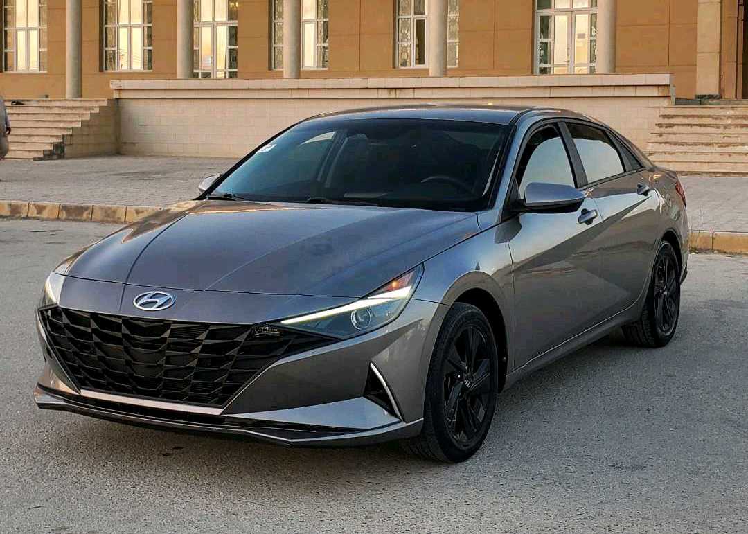 HYUNDAI ELANTRA 2023