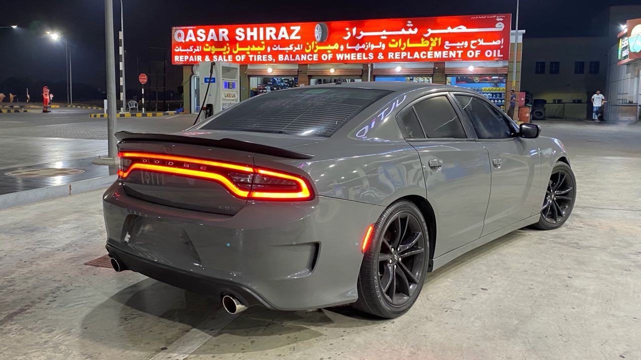 Car Image 2018 DODGE CHARGER SXT